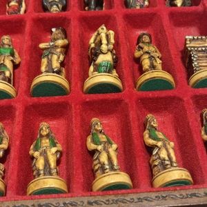 VINTAGE COMPLETE NIGRI COWBOYS VS INDIANS CHESS